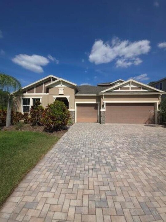 19431 Butterwood Ln in Lutz, FL - Building Photo