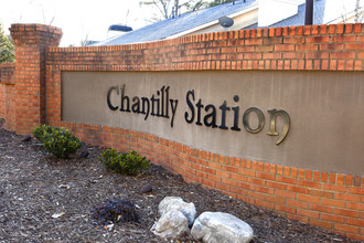 Chantilly Station Apartments in Atlanta, GA - Foto de edificio - Building Photo