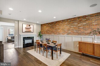 1905 Richmond Hwy in Alexandria, VA - Building Photo - Building Photo