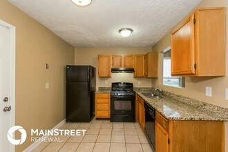 1975 Glenwood Downs Dr in Decatur, GA - Building Photo - Building Photo