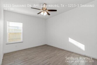1213 Shavano Dr in Edinburg, TX - Building Photo - Building Photo