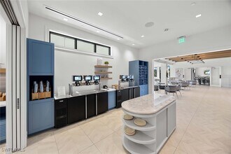 828 Hideaway Cir E in Marco Island, FL - Building Photo - Building Photo