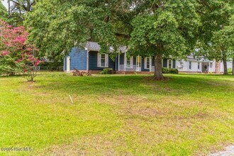 210 Stillwood Dr in Jacksonville, NC - Building Photo - Building Photo