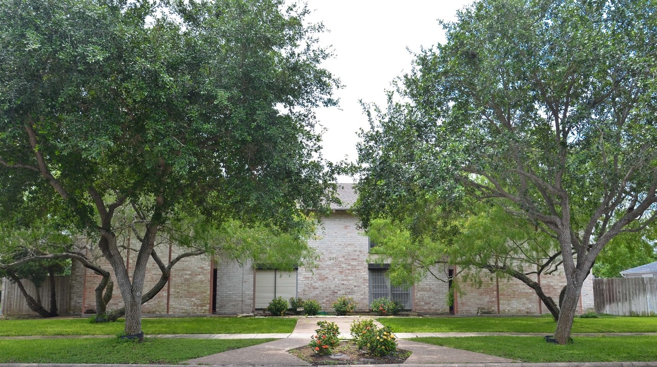 2905 Santa Fe St in Corpus Christi, TX - Building Photo