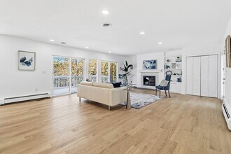 183 Gardner St in Hingham, MA - Building Photo - Building Photo