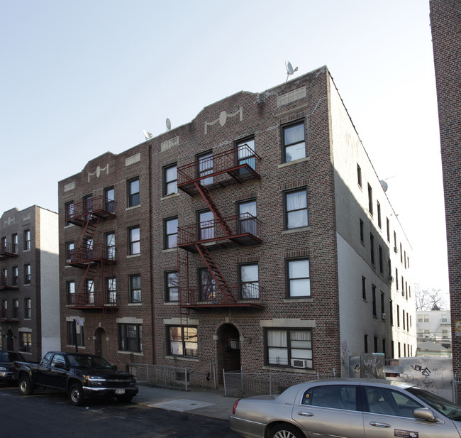 21-23 27th St in Long Island City, NY - Foto de edificio - Building Photo