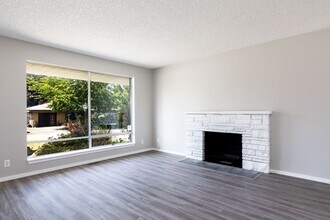 654 Jefferson Ave NE in Renton, WA - Building Photo - Building Photo