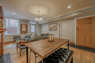 335 Beacon St in Boston, MA - Building Photo - Building Photo