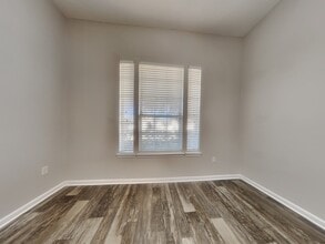 9251 Hawkeye Dr in Jacksonville, FL - Building Photo - Building Photo