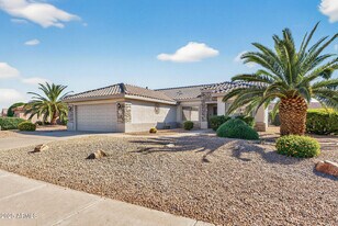 17703 N Escalante Ln in Surprise, AZ - Building Photo