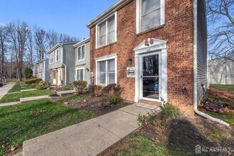 89 Doe Ct in Monmouth Junction, NJ - Building Photo - Building Photo