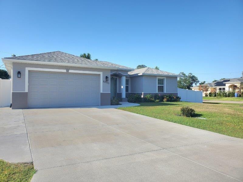 23071 Mineral Ave in Port Charlotte, FL - Building Photo