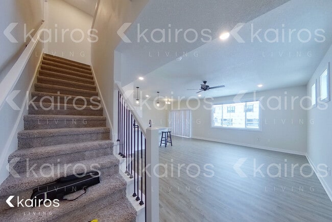 6925 Holly Ct in Johnston, IA - Building Photo - Building Photo