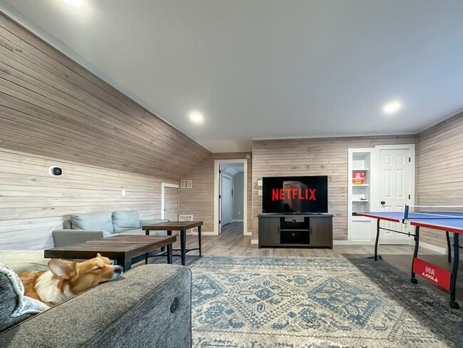 204 Terrys Gap Loop Rd in Fletcher, NC - Building Photo - Building Photo