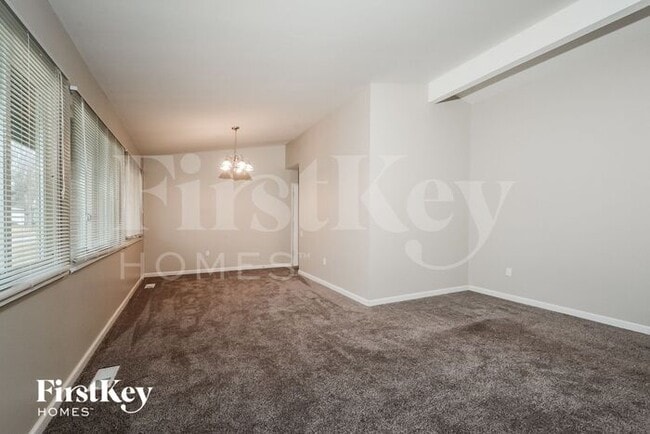 2320 Palomino Ln in Florissant, MO - Building Photo - Building Photo