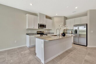 12639 SW Forli Way in Port St. Lucie, FL - Foto de edificio - Building Photo