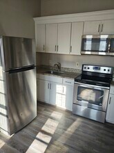 14 Cedar St, Unit 14 in New Britain, CT - Building Photo - Building Photo