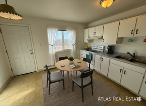 4206 Forest Hill Ct in Colorado Springs, CO - Building Photo - Building Photo