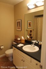 1331 Chesapeake Ave in Naples, FL - Foto de edificio - Building Photo