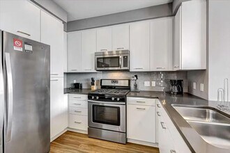 49 E 34th St in New York, NY - Building Photo - Building Photo