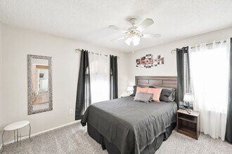 1712 Meadowlane Terrace in Fort Worth, TX - Building Photo - Building Photo