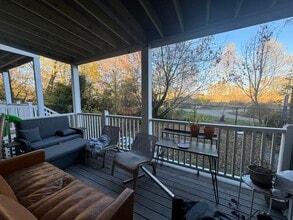 92 Calumet St, Unit 1 in Boston, MA - Foto de edificio - Building Photo