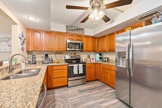 3500 Twin Lakes Terrace in Fort Pierce, FL - Building Photo - Building Photo