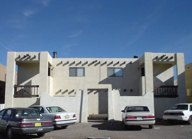 Dunes Place in Albuquerque, NM - Building Photo