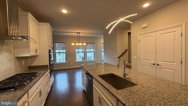 property at 1949 Greenbriar Hall Rd