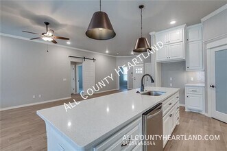 7924 Mimosa Dr in Edmond, OK - Building Photo - Building Photo