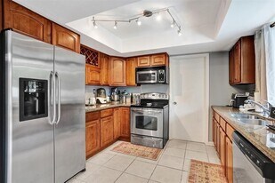 6210 NE 21st Rd in Fort Lauderdale, FL - Building Photo