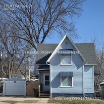 1818 Charles St in Rockford, IL - Building Photo