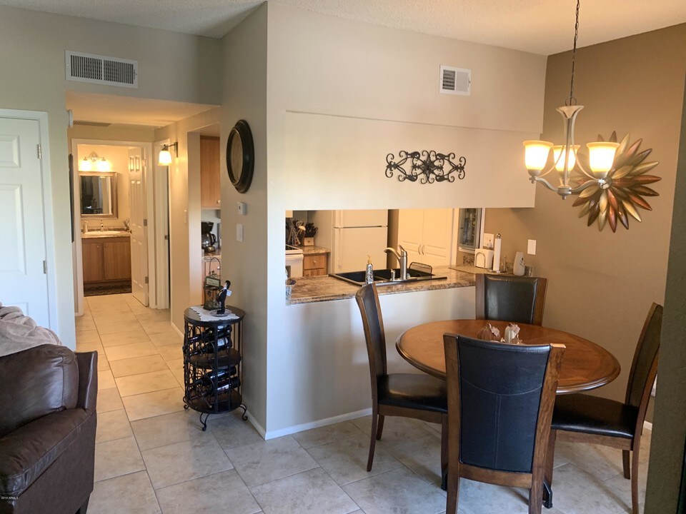 145 N 74th St-Unit -248 in Mesa, AZ - Foto de edificio