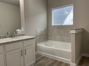 21518 Sir Walter Ln in San Antonio, TX - Foto de edificio - Building Photo