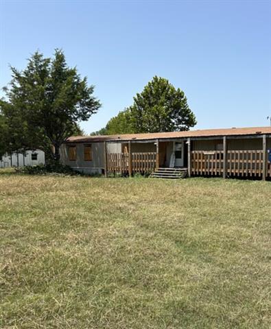 6520 Little Creek Dr in Quinlan, TX - Building Photo