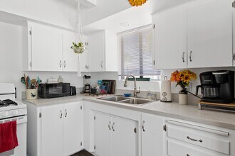 2924 Claire St in Lake Isabella, CA - Building Photo - Building Photo