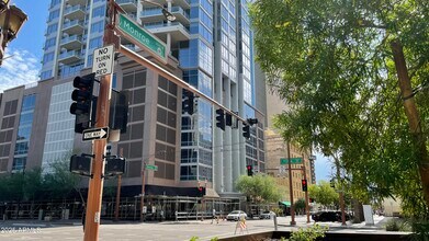 114 W Adams St in Phoenix, AZ - Building Photo - Building Photo