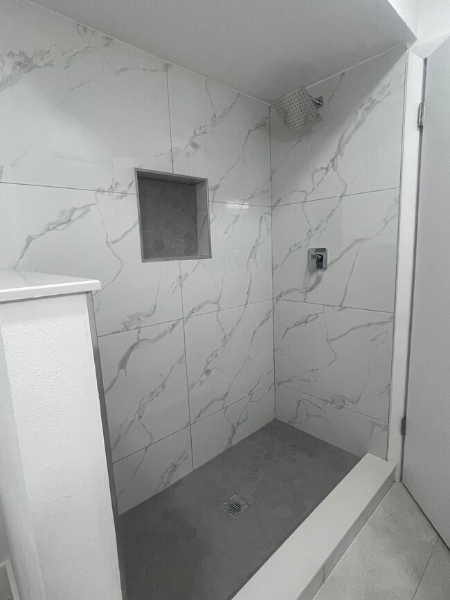 2206 Bonanza Ave in Winter Park, FL - Foto de edificio - Building Photo