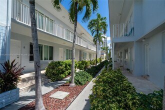 7315 Carlyle Ave-Unit -3 in Miami Beach, FL - Building Photo - Building Photo