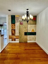 1590 NE 141st St in North Miami, FL - Foto de edificio - Building Photo