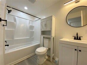 470 W 2nd St in Elmira, NY - Building Photo - Building Photo