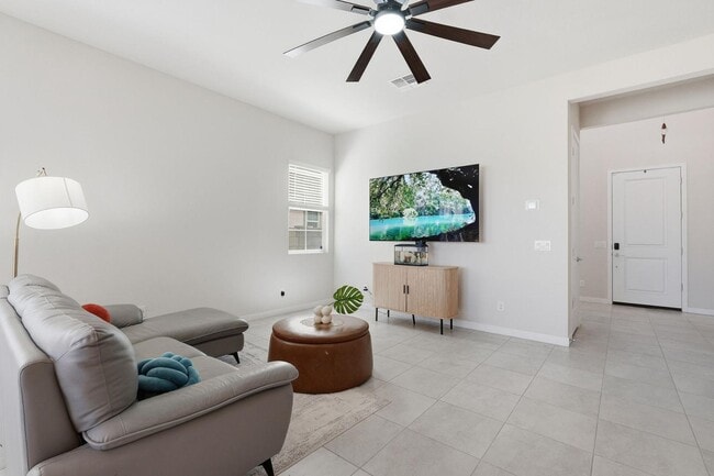 property at 1521 S Senate St