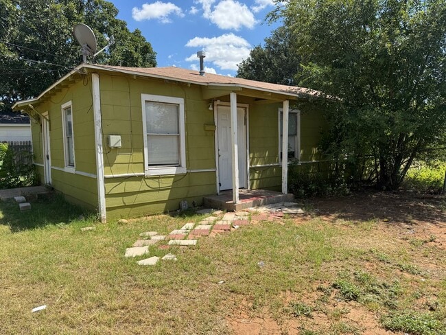 property at 3120 Emory St