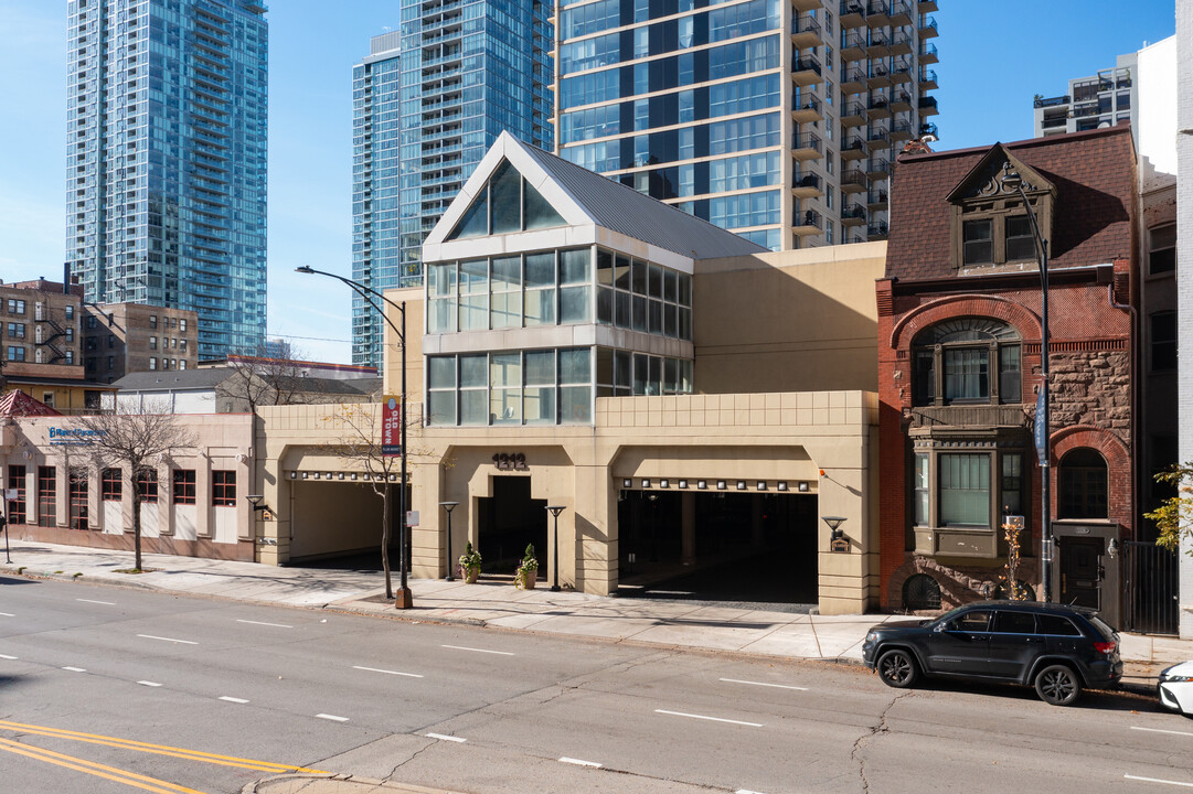 LaSalle Private Residences in Chicago, IL - Foto de edificio