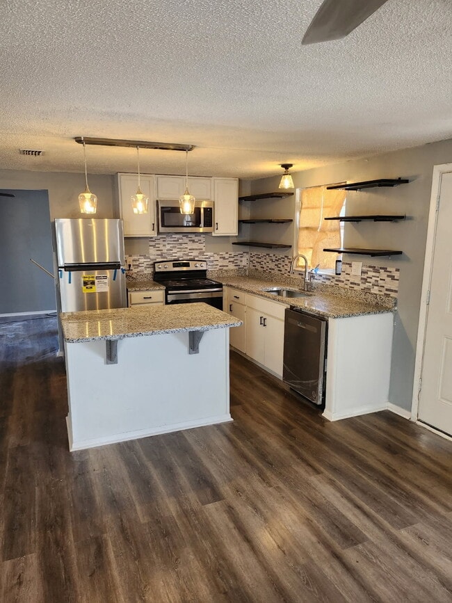 property at 2863 Kiowa Ave