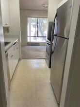 4 Admiral Dr, Unit 328 in Emeryville, CA - Foto de edificio - Building Photo