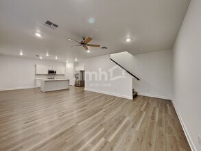 37837 Dusty Saddle Ln in Zephyrhills, FL - Building Photo - Building Photo