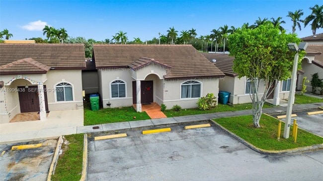 18615 NW 84th Pl. in Hialeah, FL - Building Photo - Building Photo