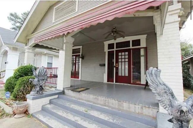 445 College St in Shreveport, LA - Foto de edificio - Building Photo