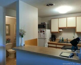 5 Nabby Rd in Danbury, CT - Building Photo - Building Photo